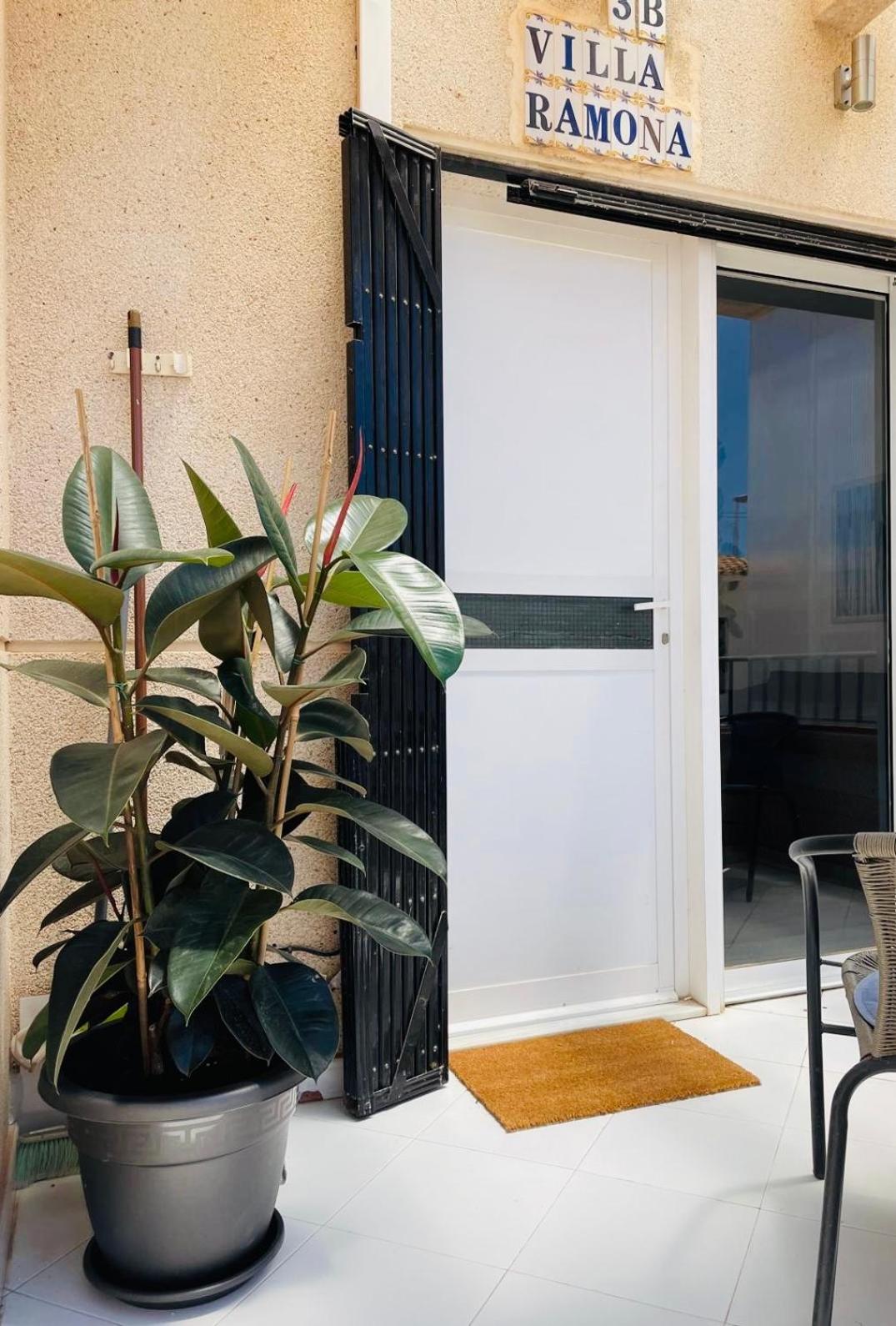 Przytulny Apartament 100M Od Plazy 또레비에하 외부 사진